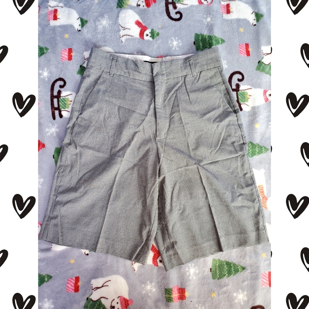 Plaid mid-length shorts